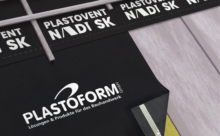 PLASTOVENT NADI SK Unterdeckbahn auf dem Dach verlegt